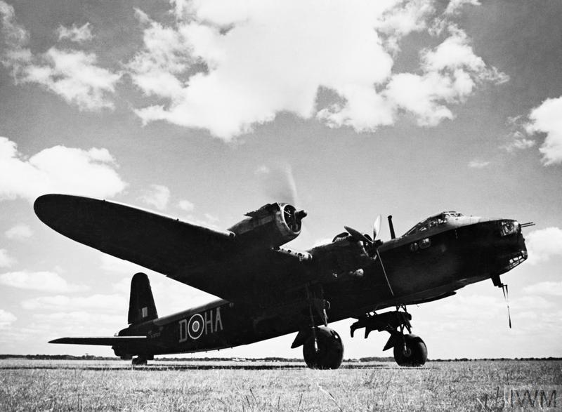 Short S.29 Stirling © IWM CH 16996